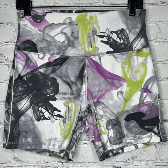 Lululemon Throwback Print Align High-Rise Short 6" - Picture 3 of 9